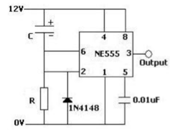 在一些设计中使用的另一种解决方案是采用555型定时器IC，通过调节电阻值来设置不同的延迟时间
